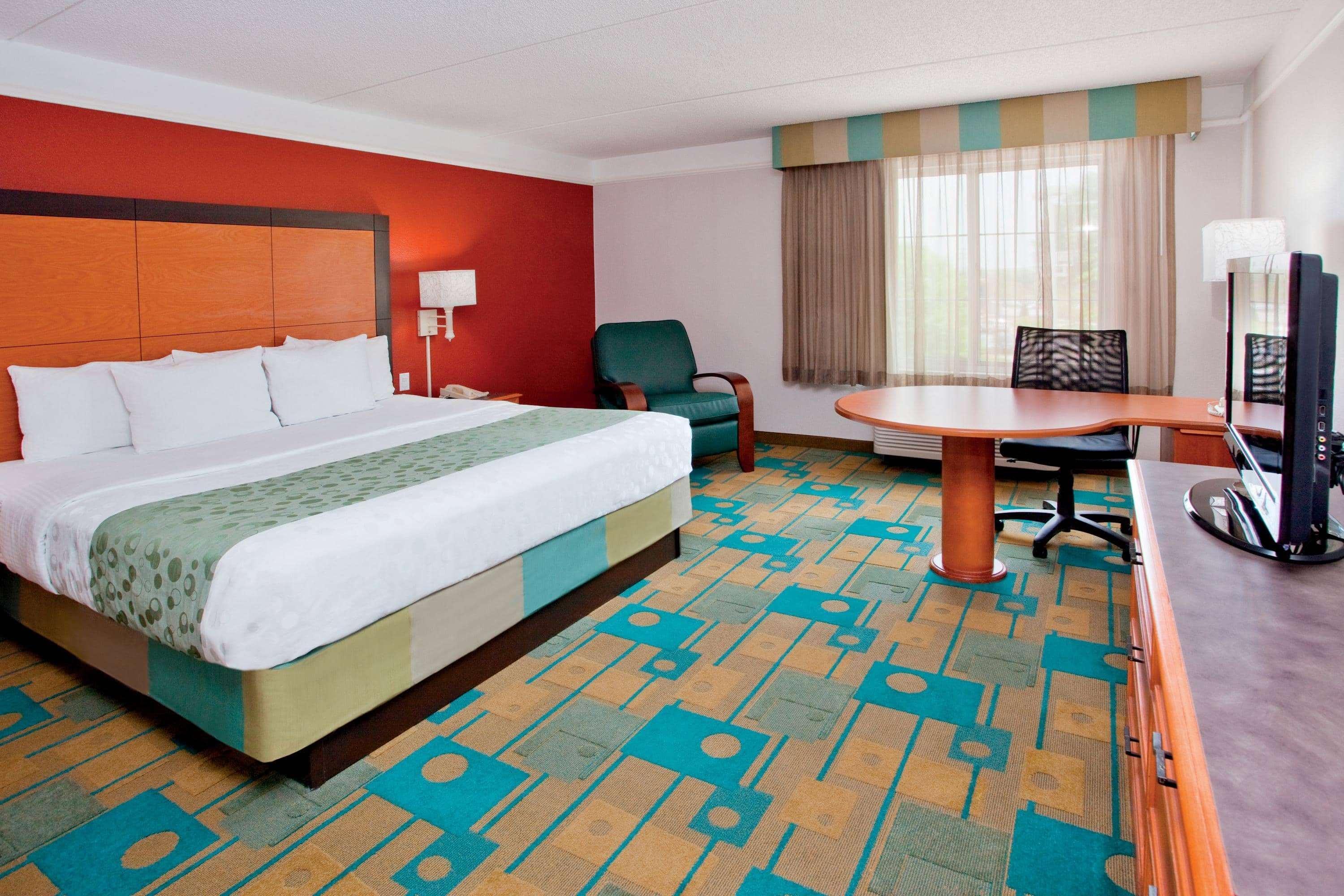 La Quinta By Wyndham Winston-Salem Hotel Exterior photo